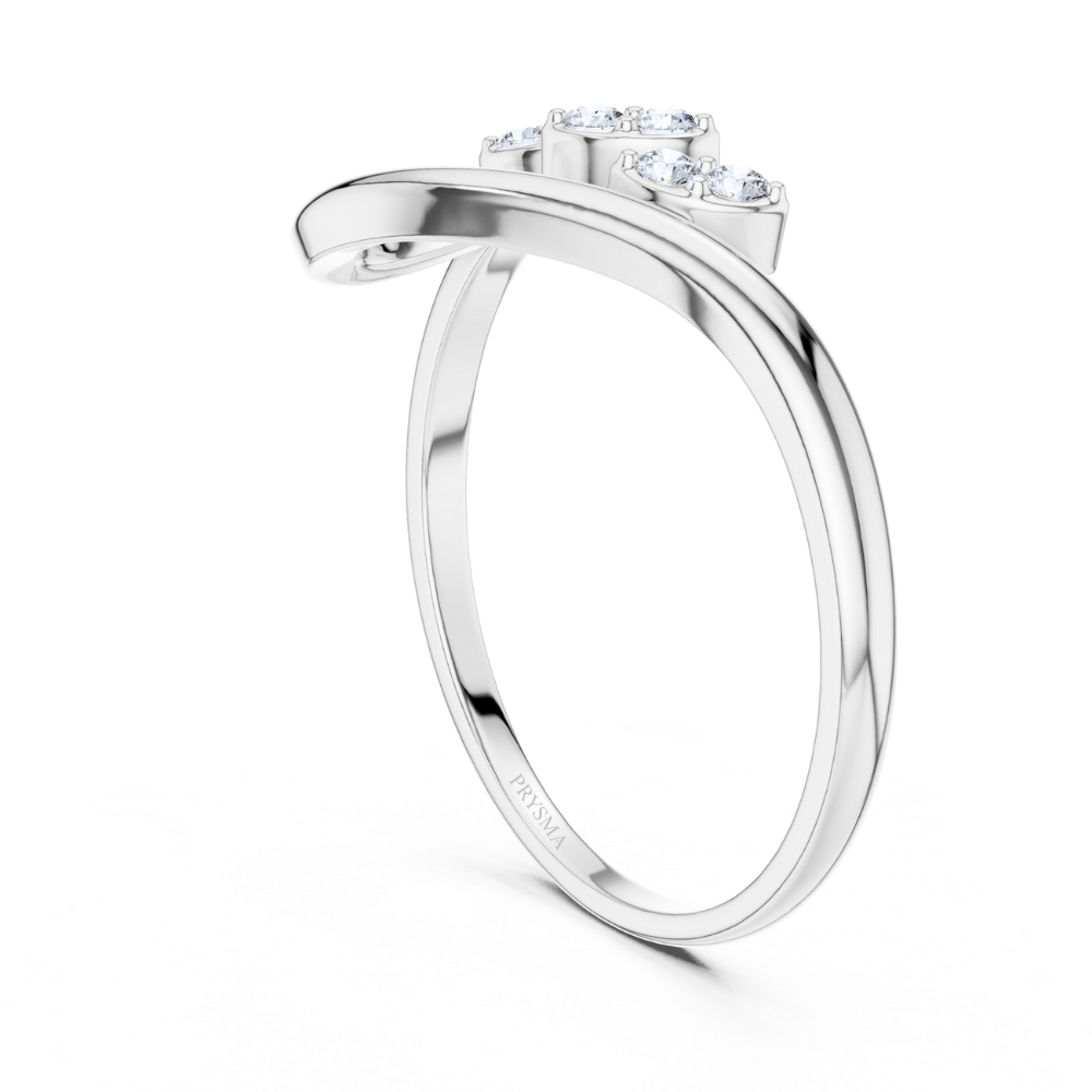Elegant Leaf Wave Ring