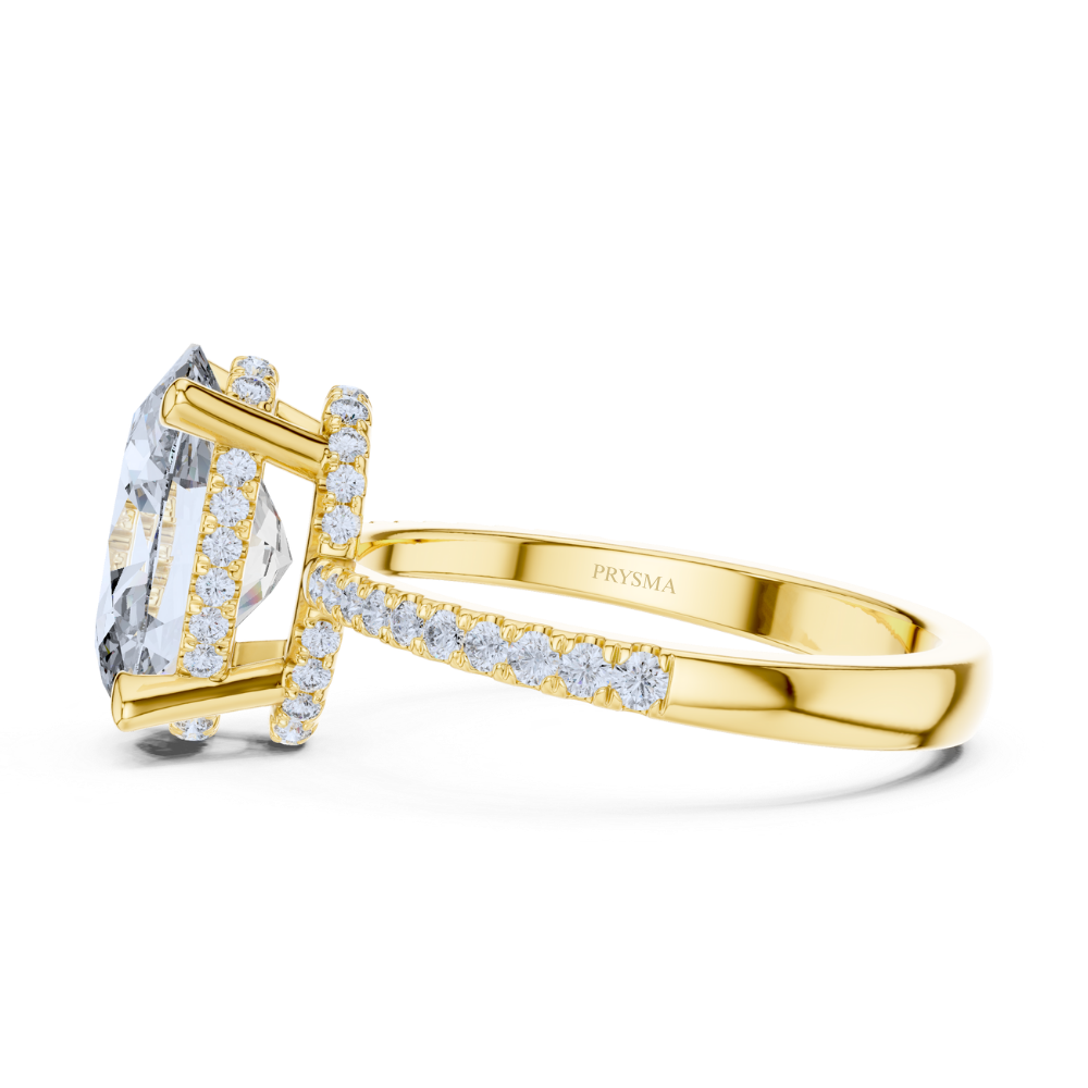 Lustrous Teardrop Diamond Ring